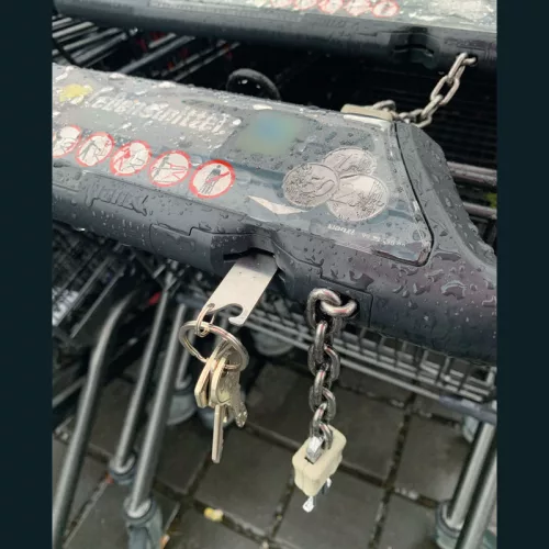 Stickit fém kulcstartó